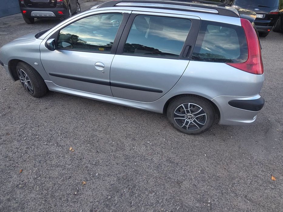 Peugeot 206