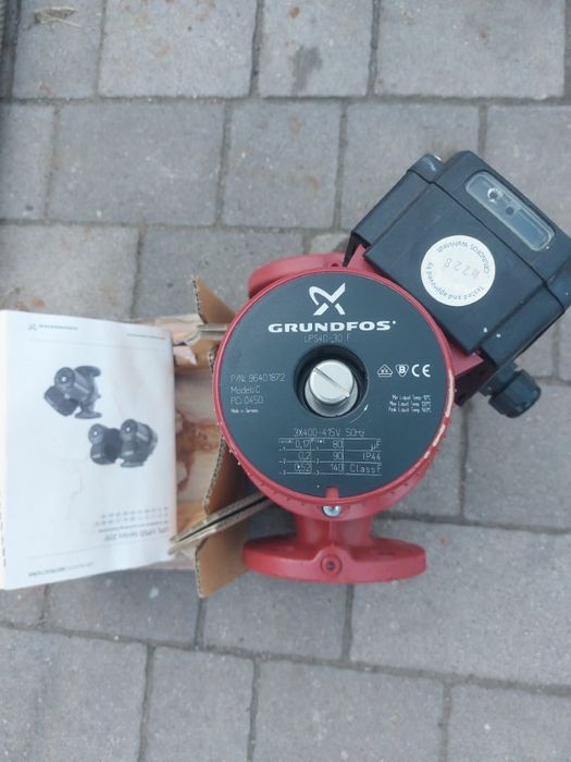 pompa grundfos ups 40-30/f 400v z gwarancją