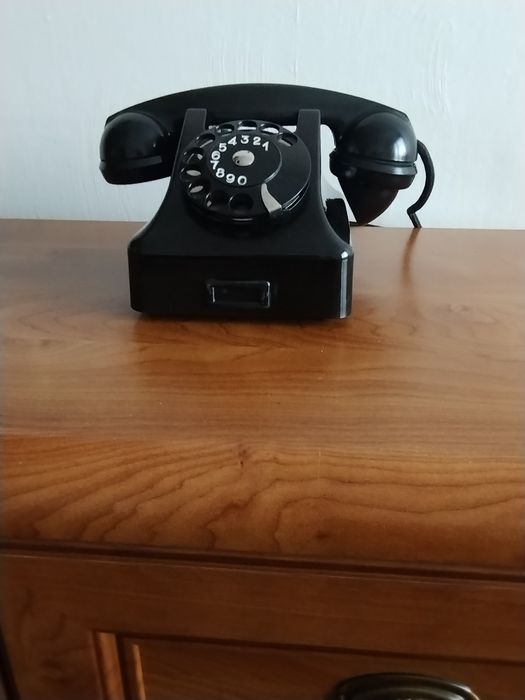Stary polski ,bakielitowy,stacjonarny  telefon RWT i Siemens