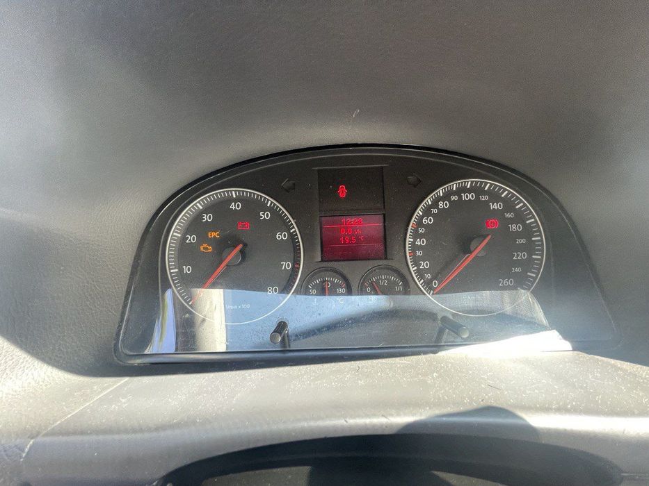 Volkswagen Touran 1,6