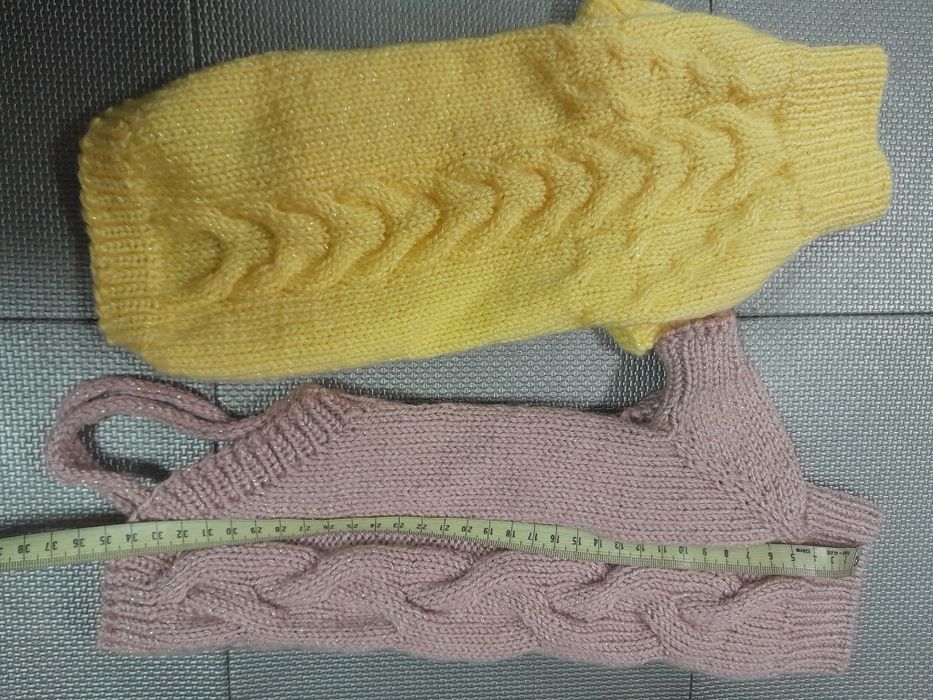 Продам одежду для собак б/у.