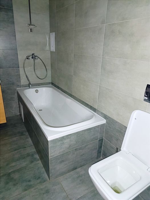 Продам 5.к. Квартиру Центр