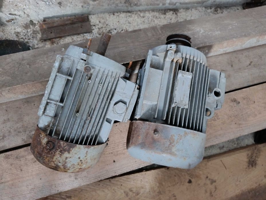 Електродвигун 2 шт діаметр 22 і 24мм