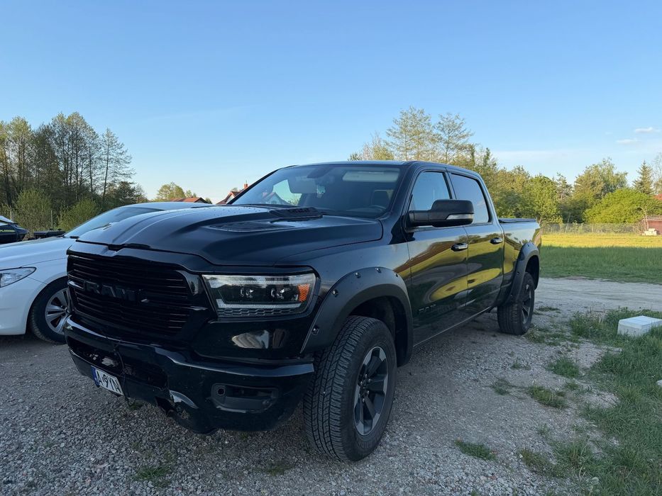 RAM 1500 Ram 1500 LPG 5.7 Laramie 6 osobowy dluga paka