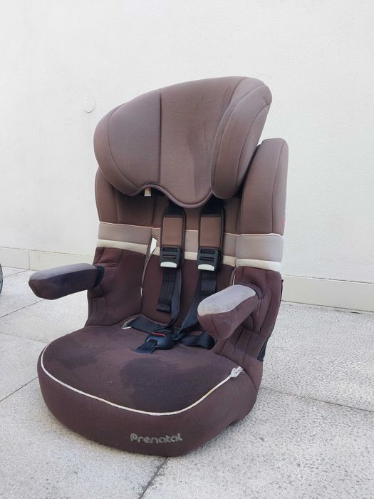 Carro de bebé,  alcofa e cadeira