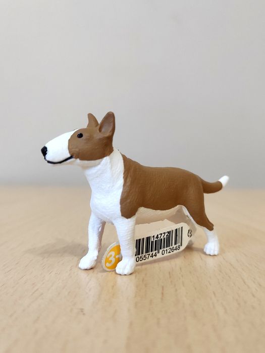 Kolekcjonerska figurka psa Schleich.