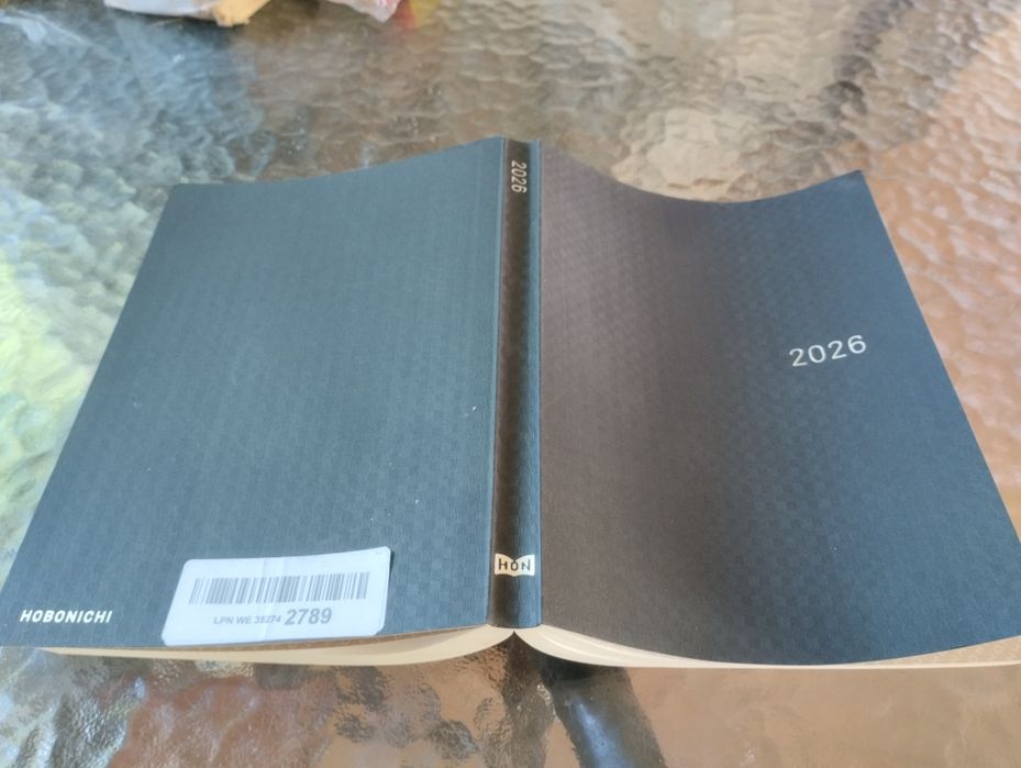 Hobonichi Techo 2026 Cousin  Book format A5, wersja angielska, codzienna