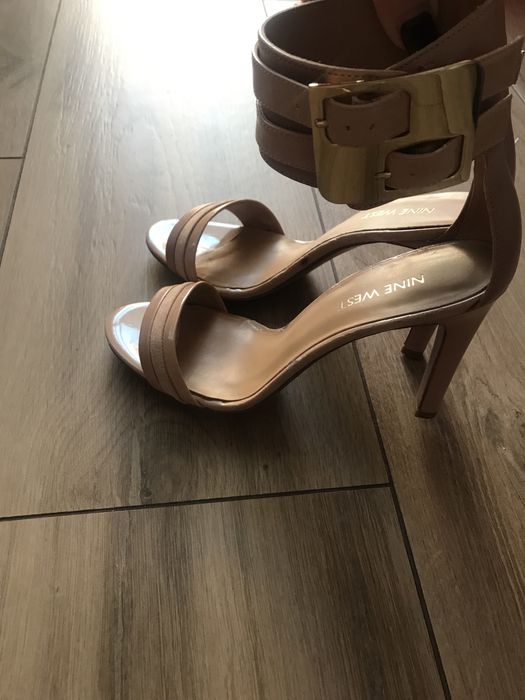 Samdaly Nude NINE WEST  38 rozm.Nowe