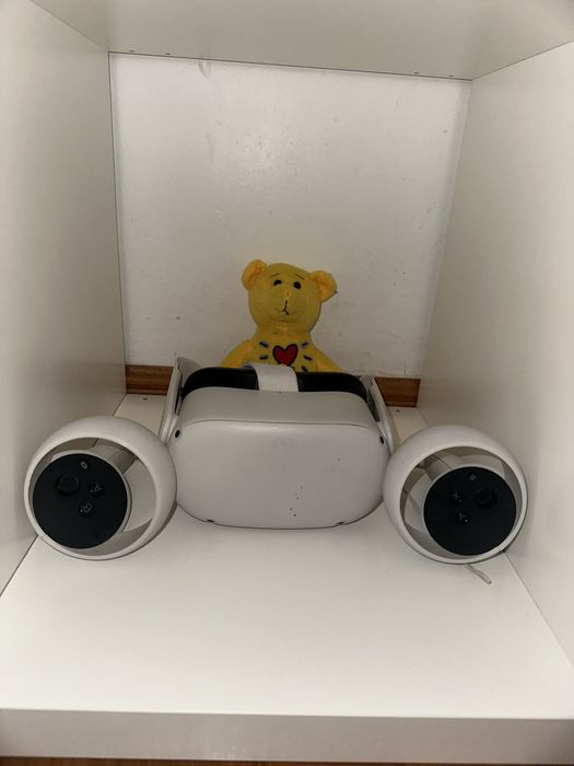 Oculus meta quest 2 - 256 GB - QUASE NOVO