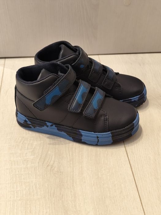 Дитячі кросівки/хайтопи бренду Clarks, розмір 27.5