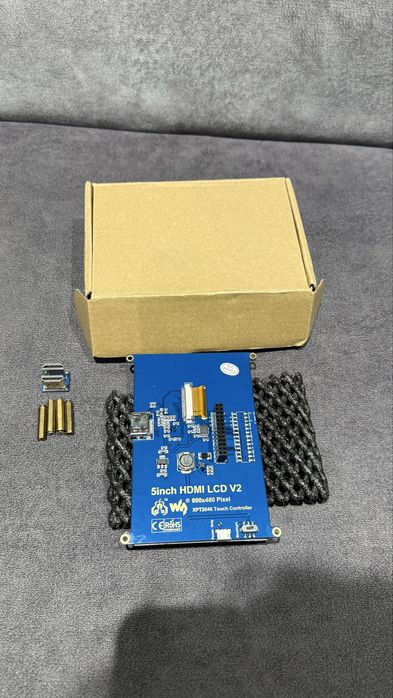 Nowy ekran dotykowy raspberry pi