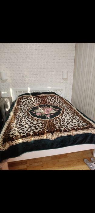 Теплые покрывала и пледы