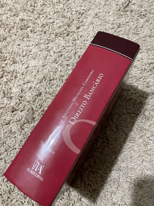 Direito Bancário | António Menezes Cordeiro