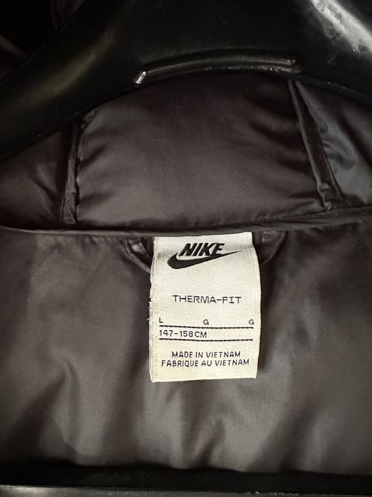 Зимова куртка nike
