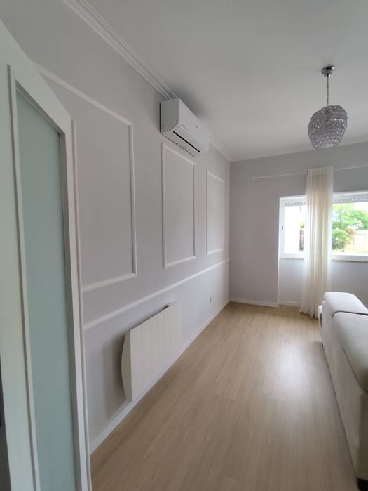 Aplicação de pavimento Flutuante, Portas e rodapés.