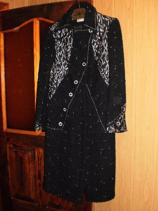 продам женское пальто