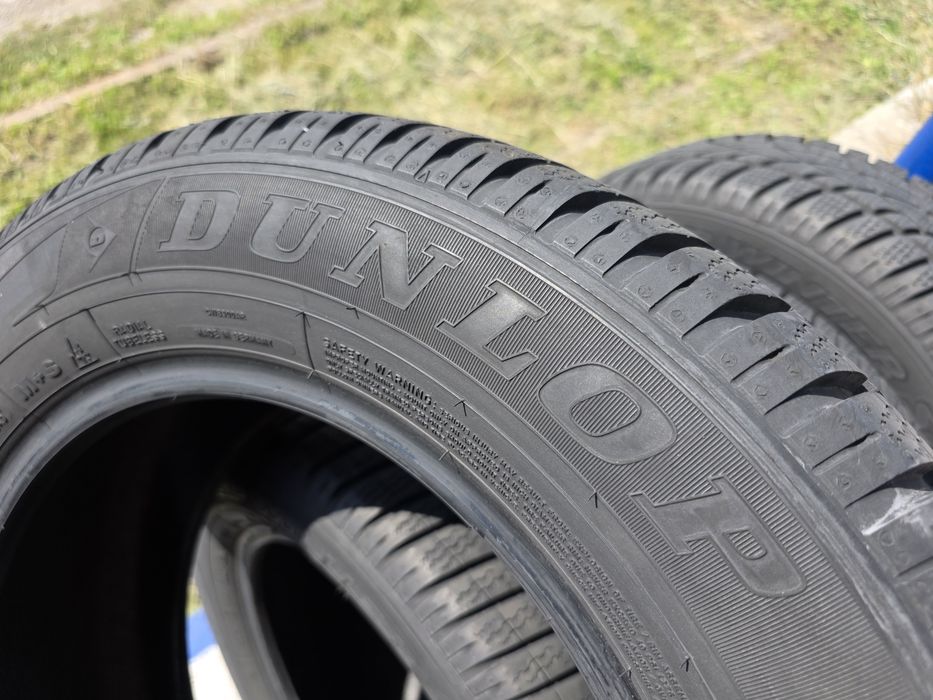 Зимові шини Dunlop 215/60 R16