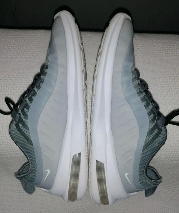 NIKE Air max axis 39