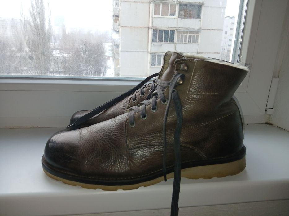 Продам мужские ботинки весна