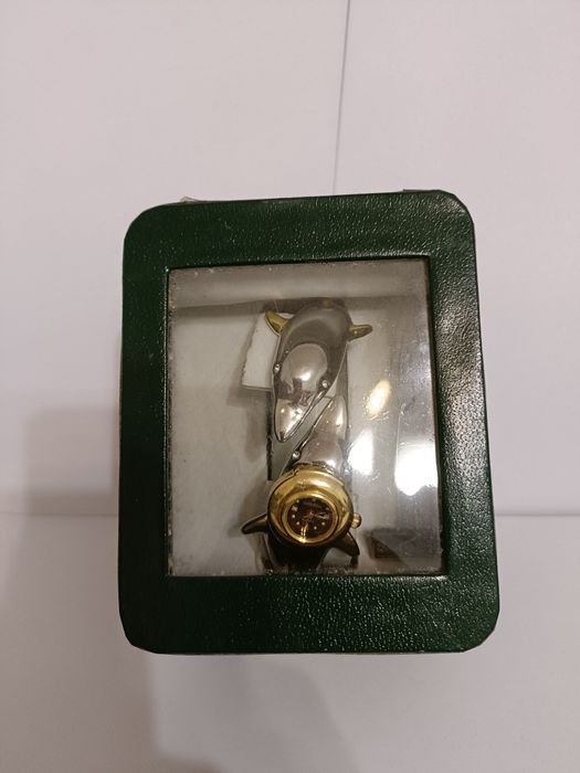 Zegarek damski delfnki