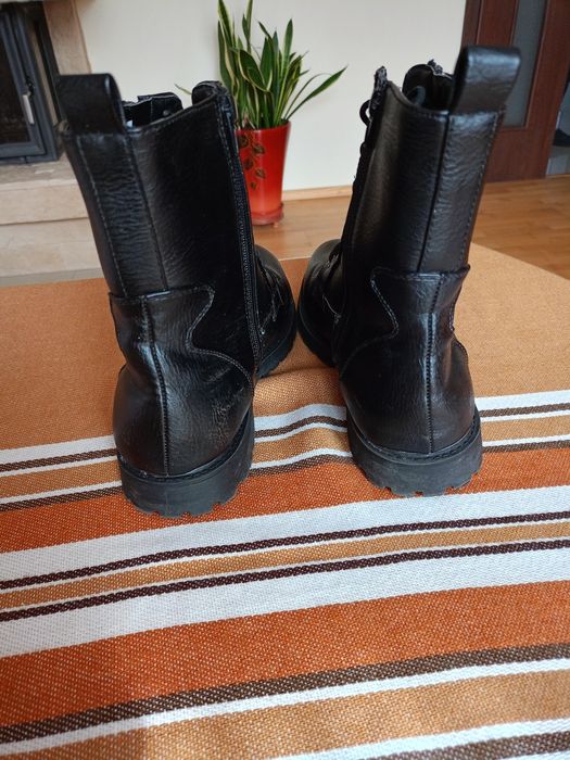 Obniżka! Buty czarne Bluebox-nr41.