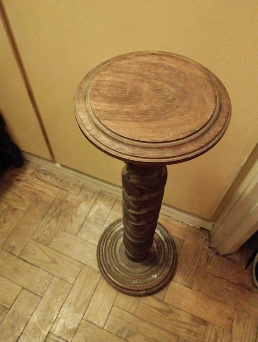 Mesa de Sala em madeira