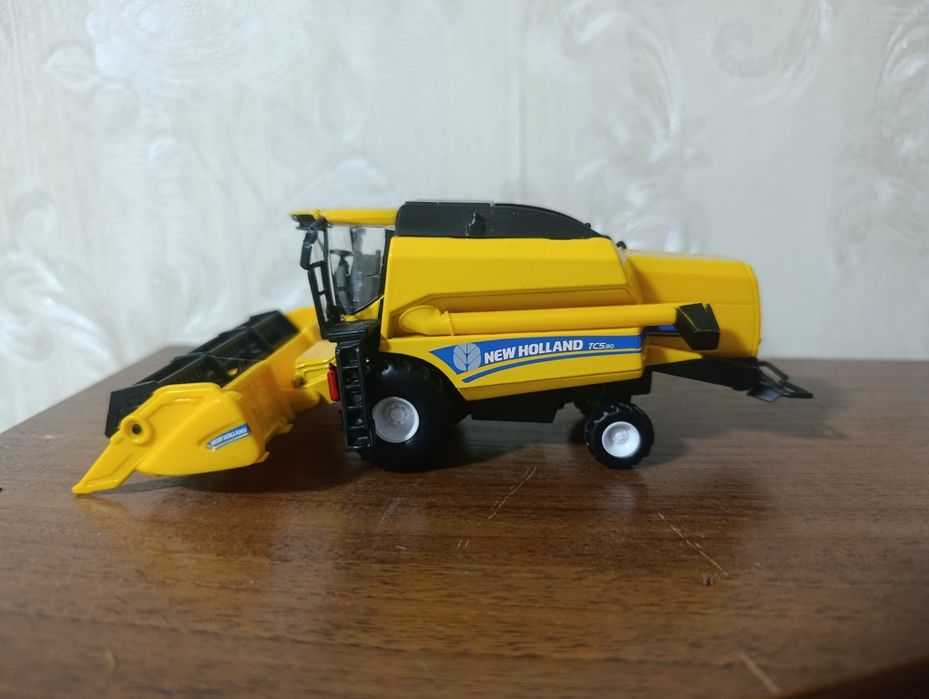 Іграшковий комбайн ціна 750грн