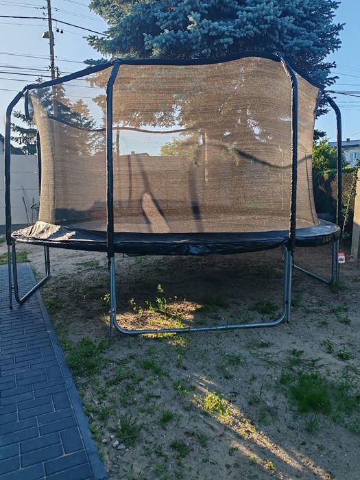 Sprzedam trampolinę 4m