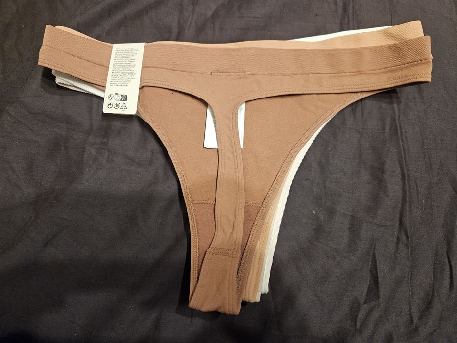 Zestaw stringów H&M