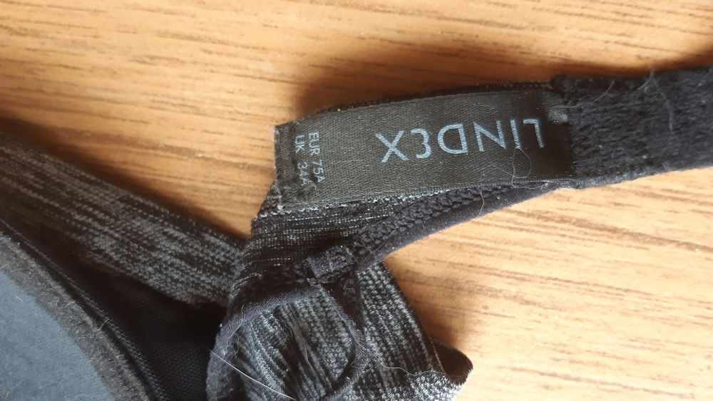 stanik sportowy Lindex 75A