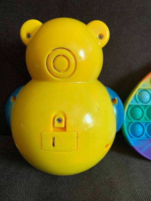 Игрушка музыкальная неваляшка и пластина анти стресс