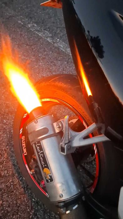 Suzuki gsxr 600 srad