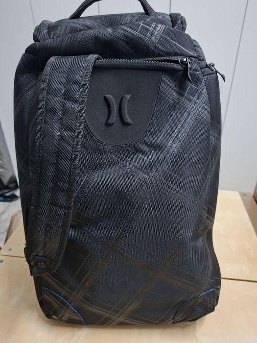 Mochila Hurley com saco de Pc incluído