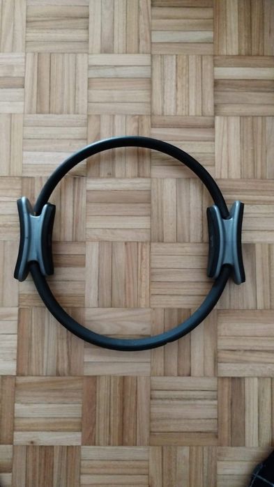 Anel de Pilates Pega Ergonómica Preto