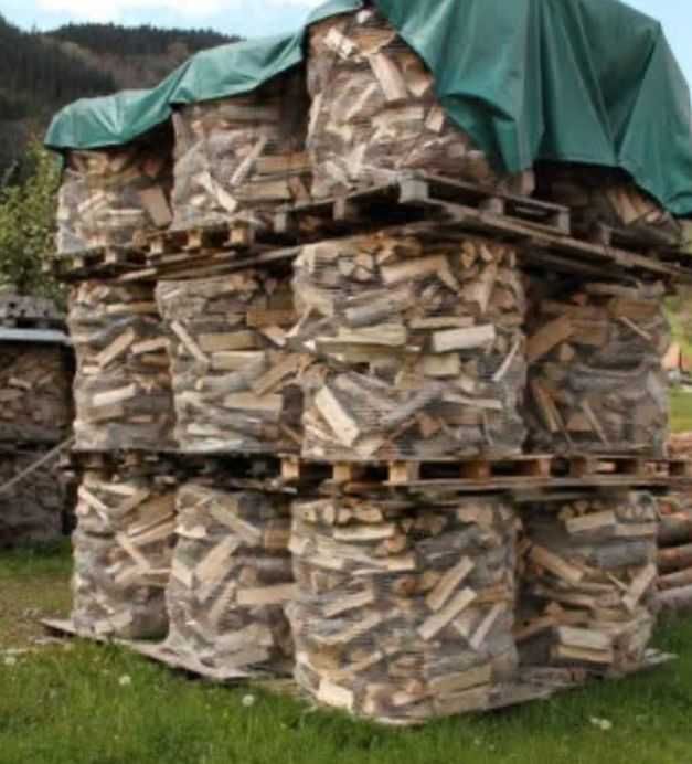 Lenha de pinho seca 35€ o metro cúbico