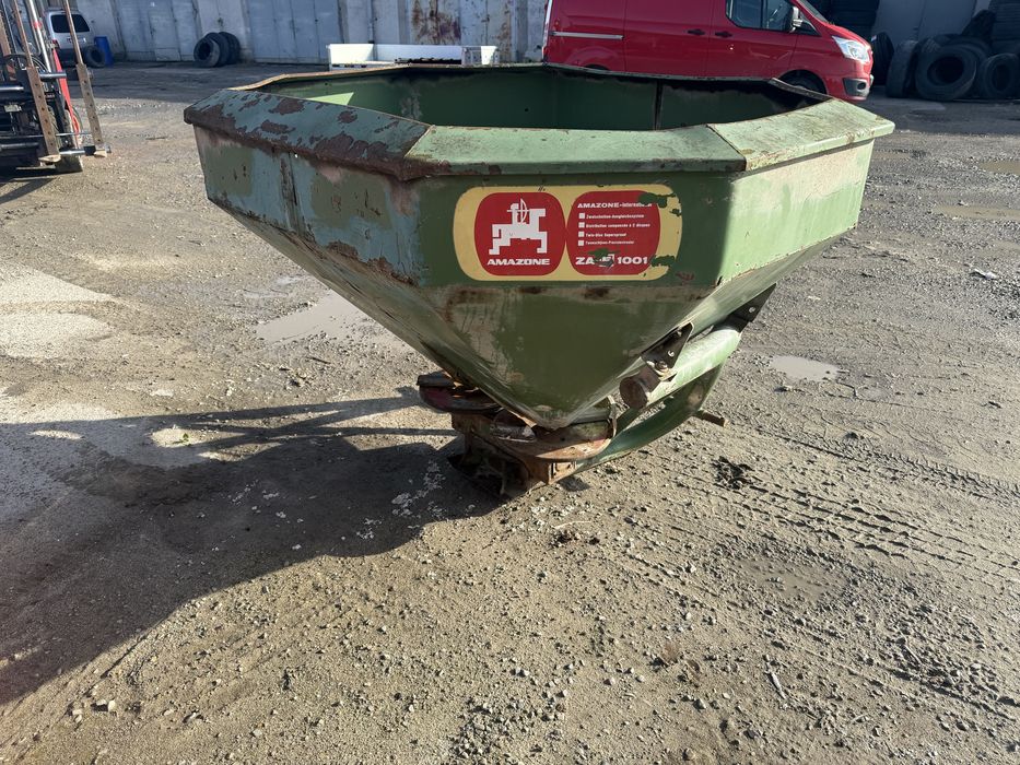 Rozsiewacz AMAZONE ZA-F 1001