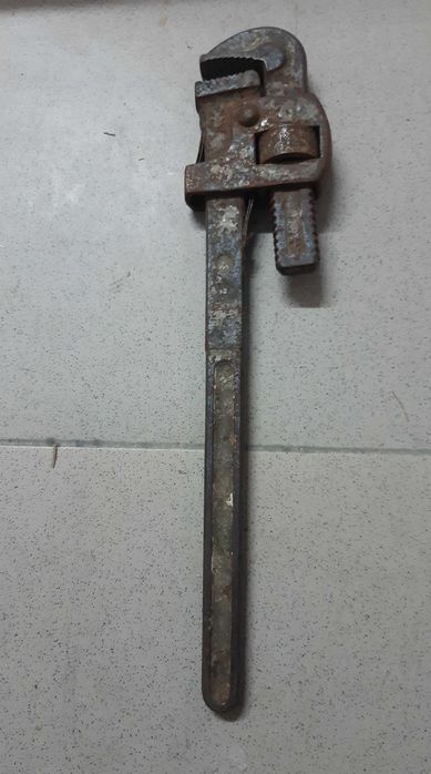 Antiga Chave Grifo de grandes dimensões