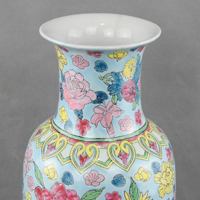 Jarra / Jarrão em porcelana da China, pintada à mão, circa 1970