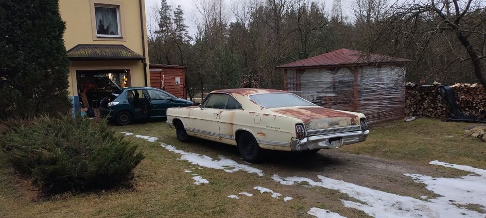 Ford Galaxie 500 nie mustang Camaro - baza do odbudowy części