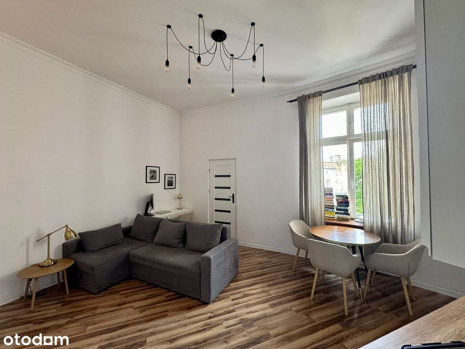 Będzin Centrum|38,5 m²|Wysokie|Garderoba 6,5 m²|Gotowe do zamieszkania