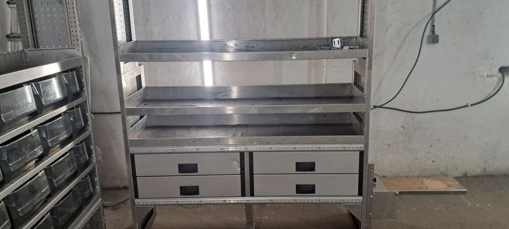 Полочки стелажі ящики автомобільні гаражні