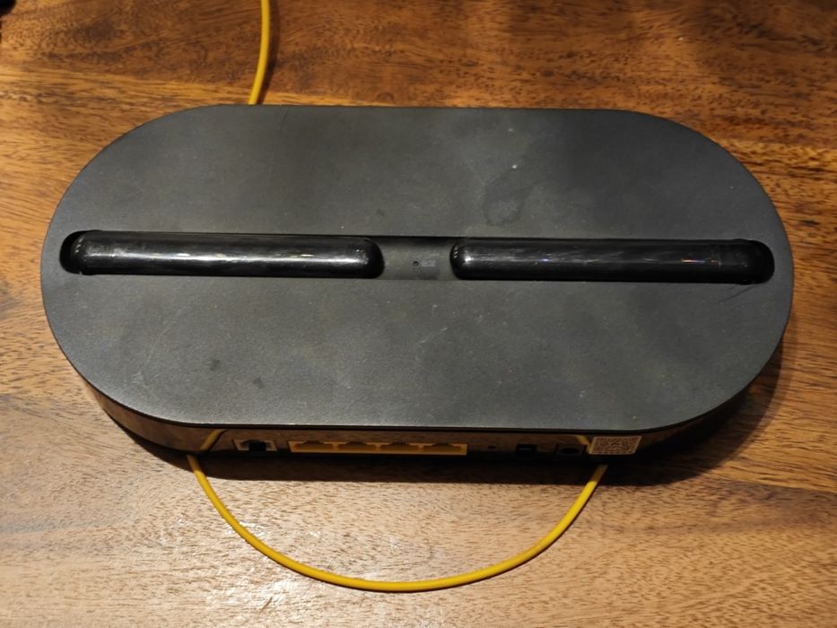 Huawei hs8145v modem router