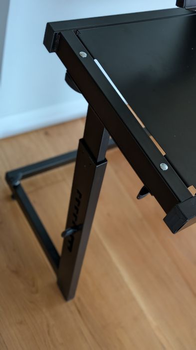 Stanowisko DJ + dostawka na laptopa, pokrowiec Okazja!