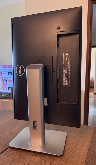 Monitor Dell Ultrasharp U2415b 24” IPS LED