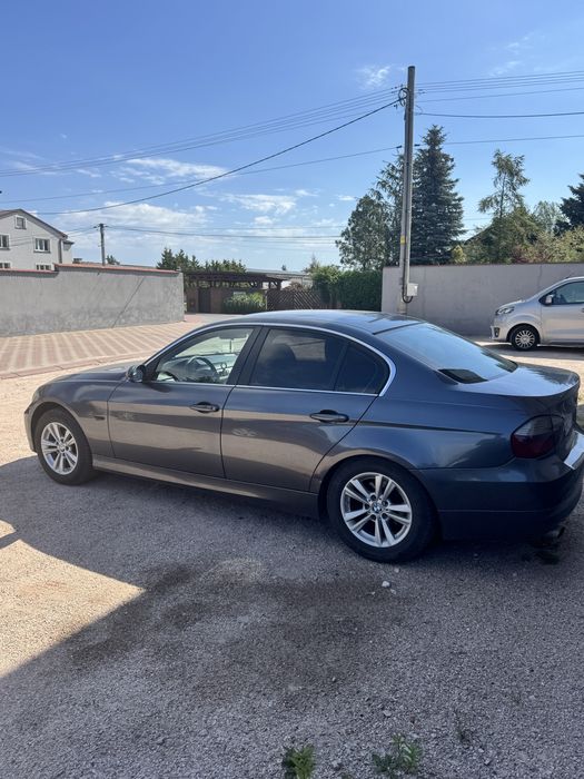 BMW e90 320i 2005