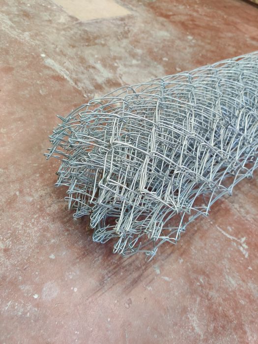 Rede elástica galvanizada, com acessórios, para vedação (1,5m altura)