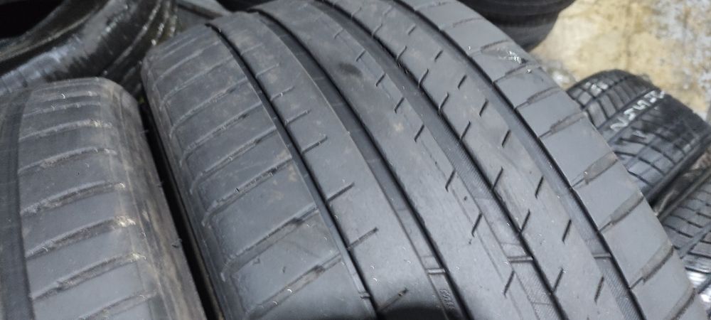 Pneus255/40/20 Tesla Michelin  semi novos