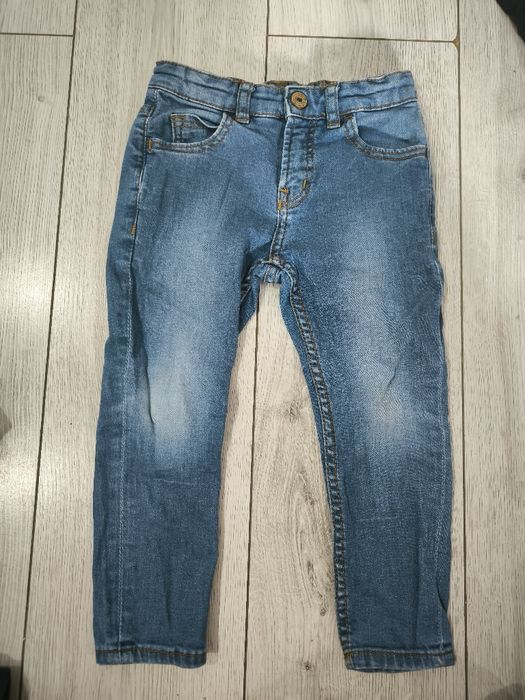 Spodnie jeansowe Zara 104 jeansy