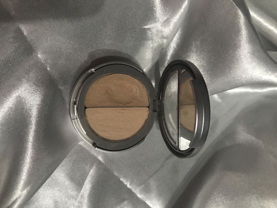 Cargo cosmetics- Double Agent Concealing Blam Kit