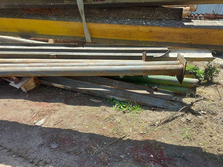 Колоны стальные трубостойки 5,2 м и 6 м. из трубы 159 и 108 -89